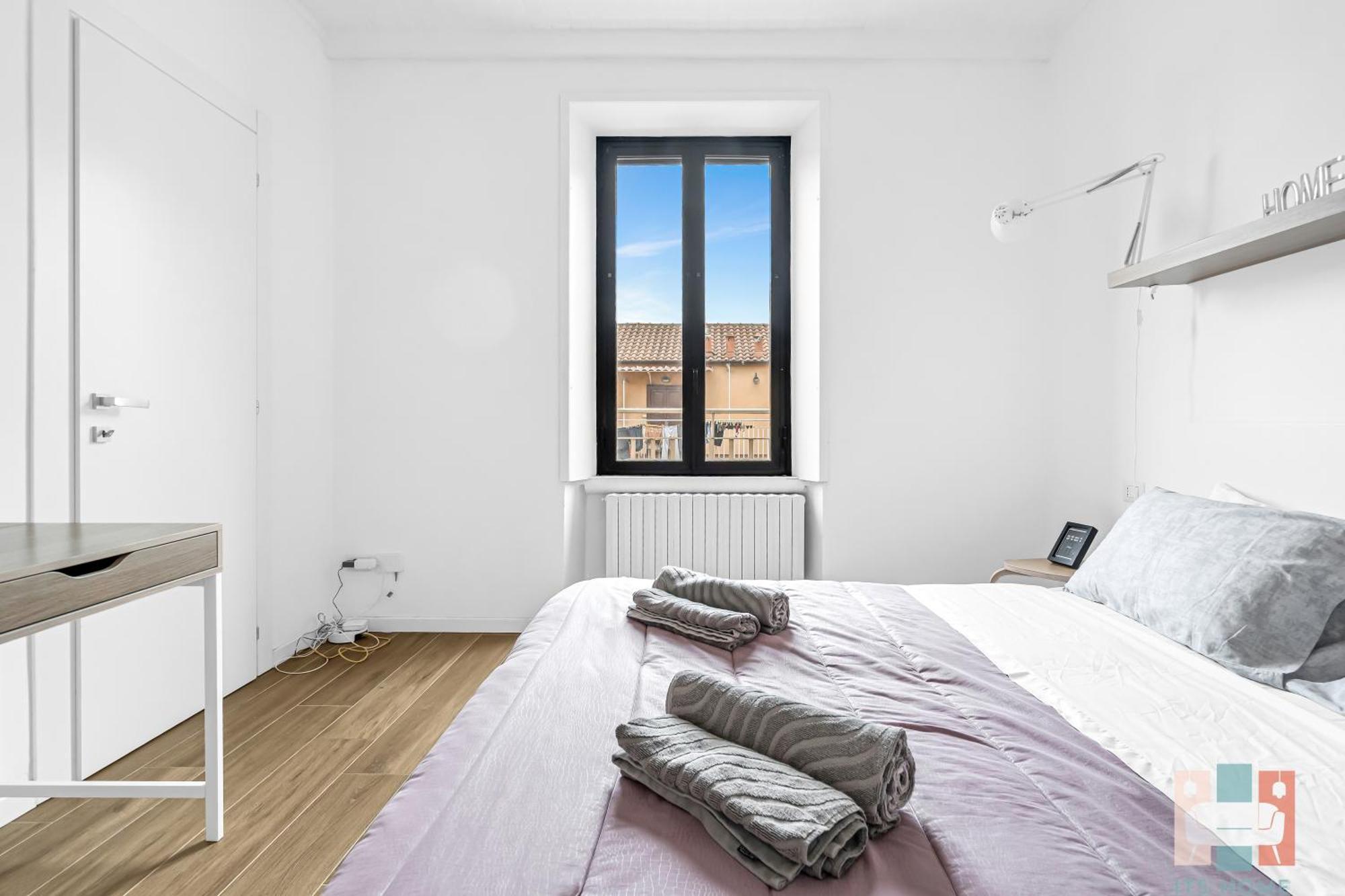 Lo3 • Navigli Chic • Milan